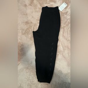 Black lululemon joggers